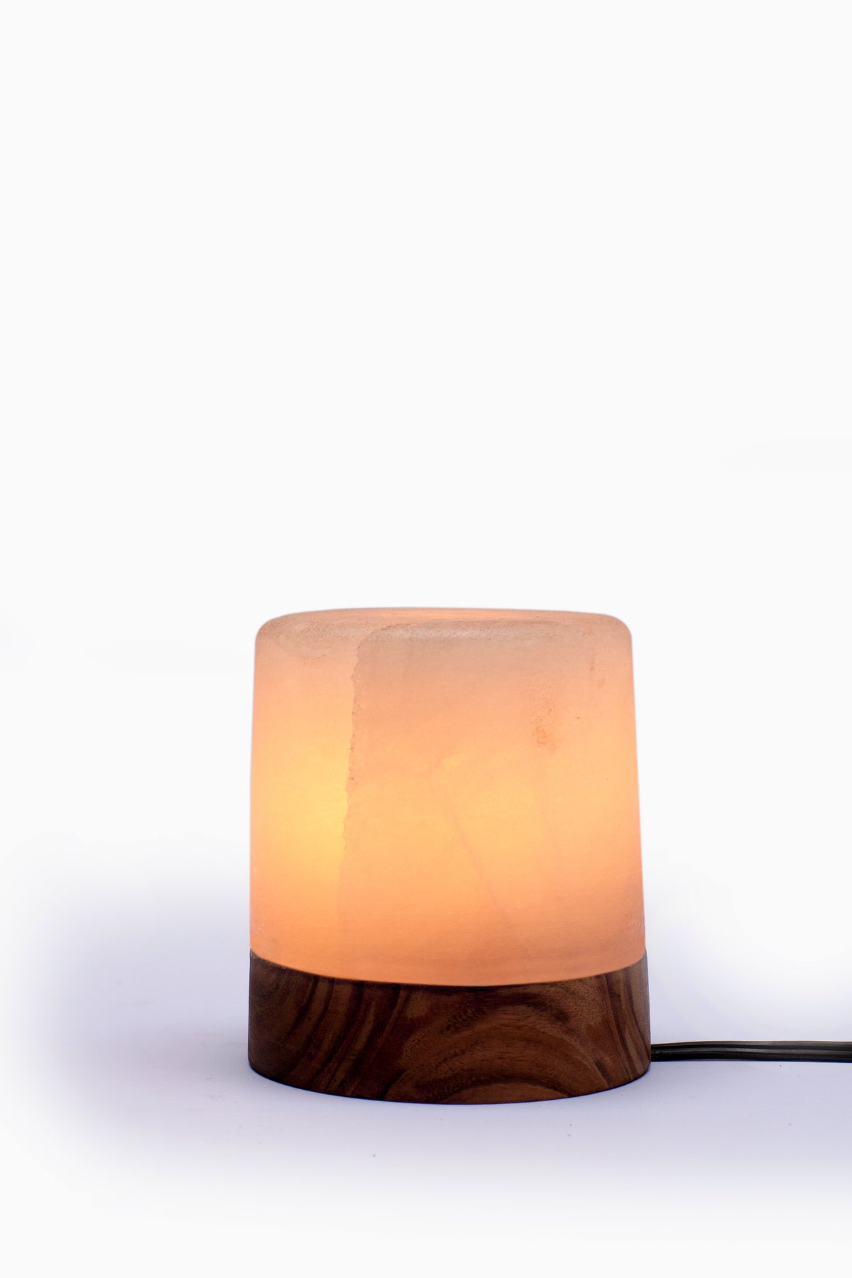 White Potohar Salt Lamp 1